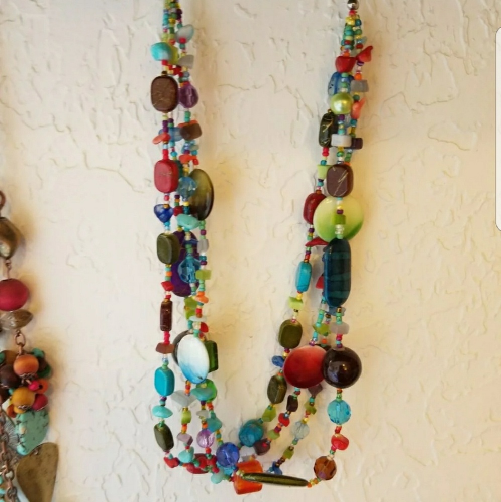 Beaded necklace